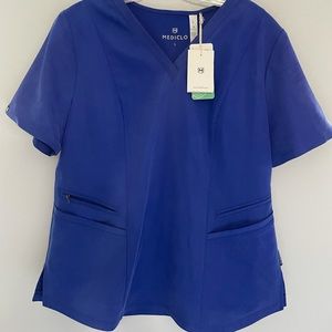Women’s Large Mediclo Amelia Scrub Top and Kume Cargo Scrub Pants Royal Blue